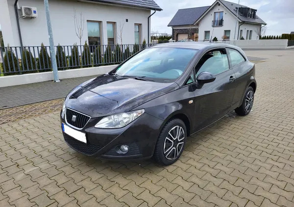 seat ibiza zachodniopomorskie Seat Ibiza cena 14900 przebieg: 108000, rok produkcji 2010 z Ustka